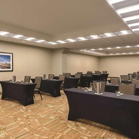 Hampton Inn New York - Laguardia Airport Екстер'єр фото